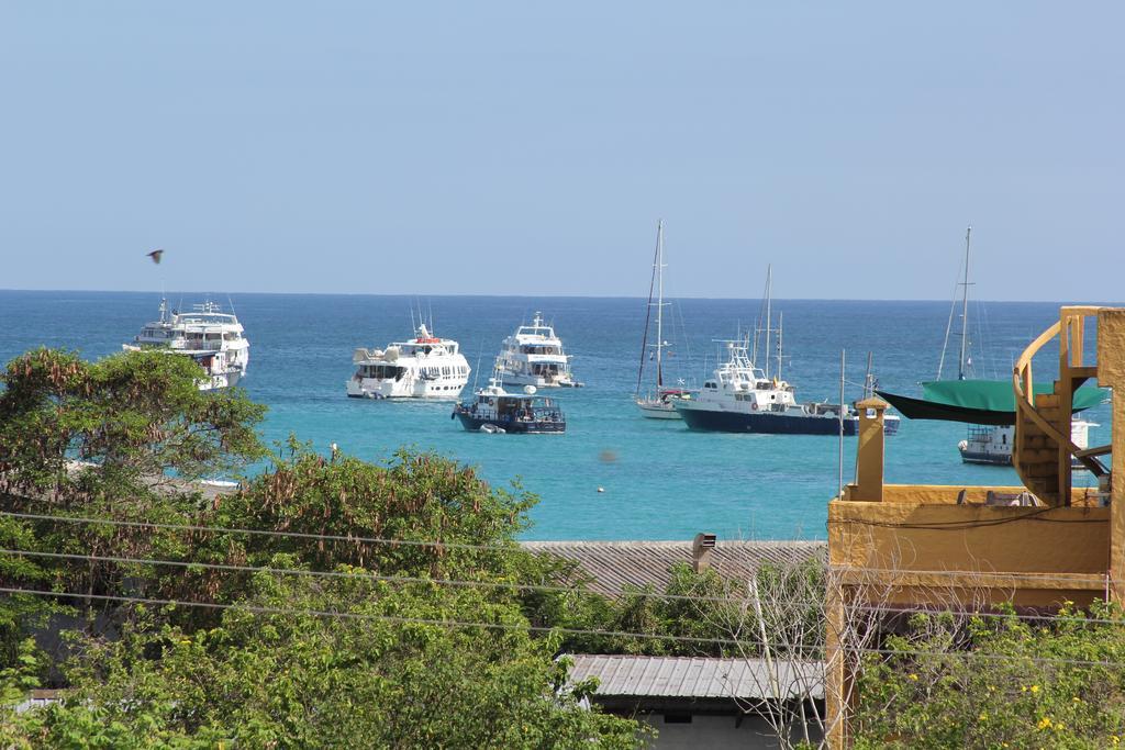 The Galapagos Pearl B&B Puerto Ayora  Ruang foto