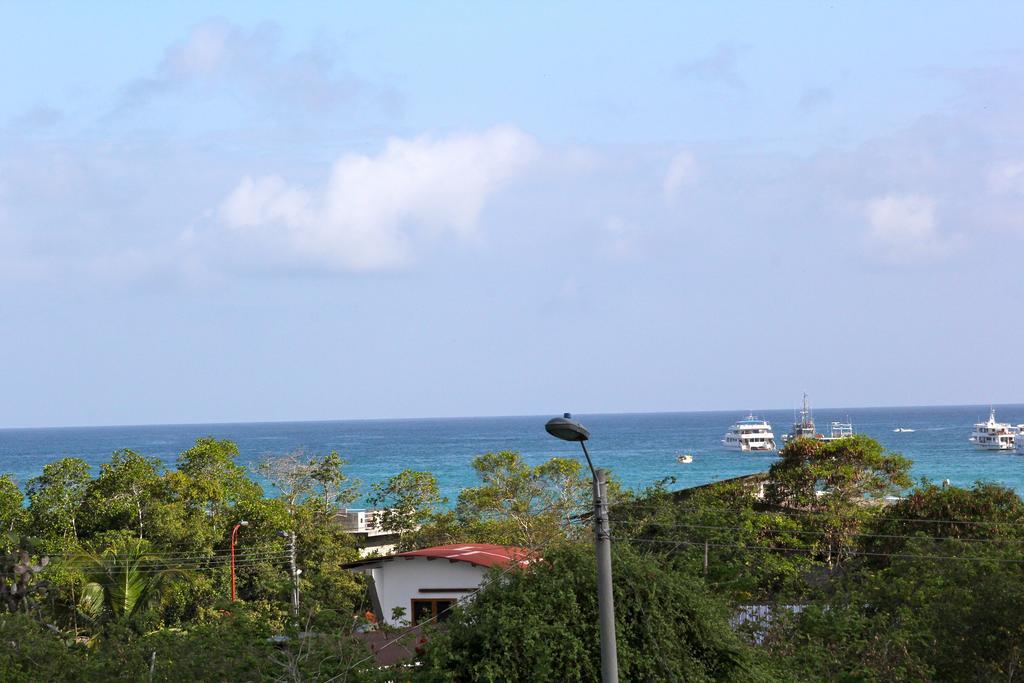 The Galapagos Pearl B&B Puerto Ayora  Ruang foto